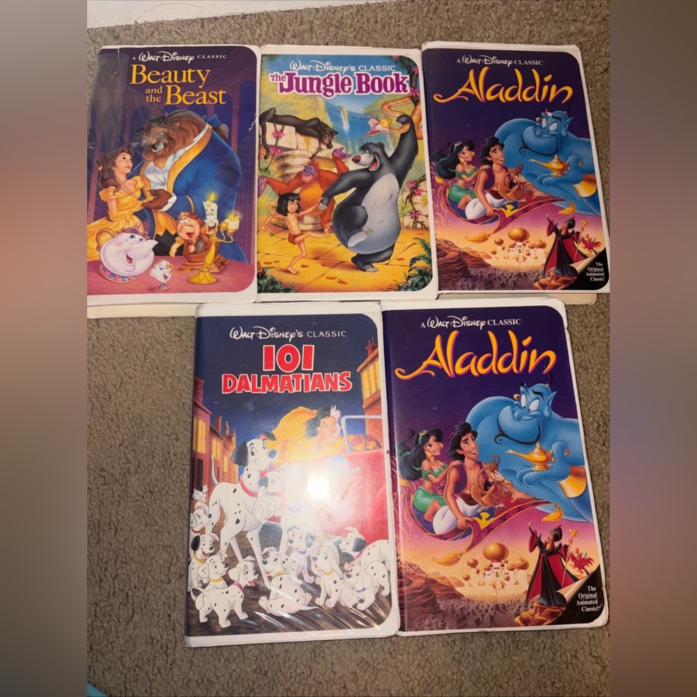 Lot Of 5 VHS Tapes Black Diamond Disney Classics, Beauty & The Beast Aladdin 101